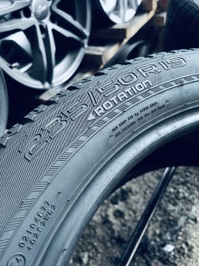 235 50 19 Nokian WR SUV4. Фото 9