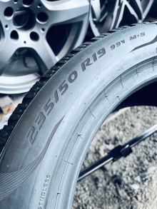235 50 19 Pirelli P Zero Winter. Фото 8