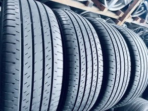 225 60 18 Bridgestone Dueler H/L