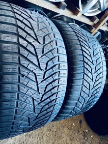 315 35 20 Yokohama W Drive V905 