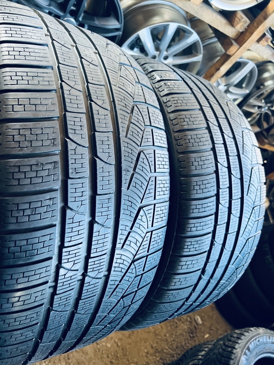 275 35 20 Pirelli Sottozero Winter270