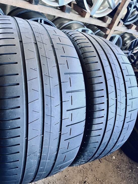 295 35 21 Pirelli P Zero Corsa 