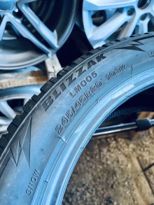 245 45 20 Bridgestone Blizzak LM005. Фото 9