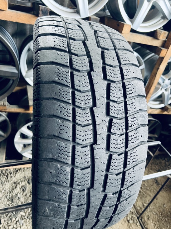 255 55 18 Cooper Discoverer