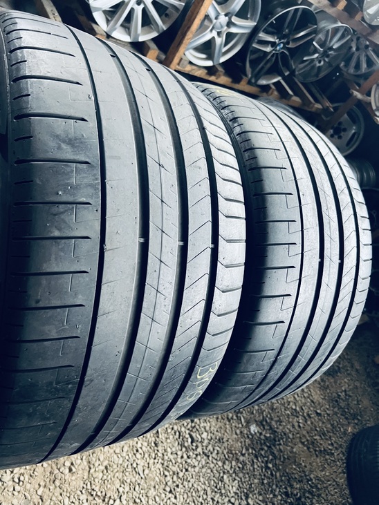 305 30 21 Pirelli PZero ELECT 