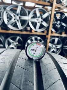305 30 21 Pirelli PZero ELECT . Фото 8