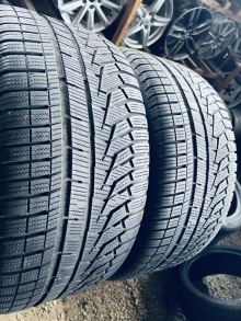 275 40 18 Hankook Winter I'Cept Evo2