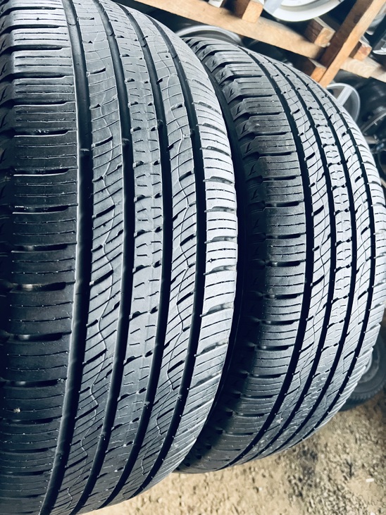 255 60 18 Kumho Crugen Premium