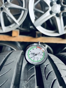 235 40 19 Pirelli Powergy. Фото 8
