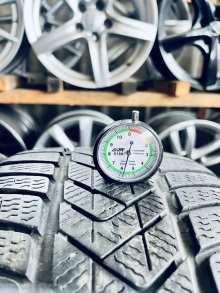 235 40 19 Pirelli Sottozero3. Фото 6