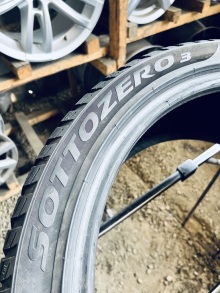 235 40 19 Pirelli Sottozero3. Фото 8