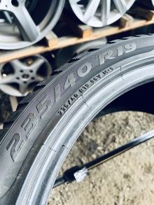 235 40 19 Pirelli Sottozero3. Фото 9