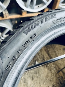 235 40 19 Pirelli Sottozero3. Фото 10