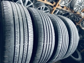  225 60 18 Dunlop Grantrak PT30 [0621] 