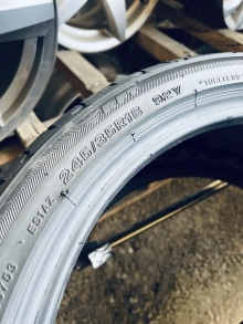 245 35 18 Bridgestone Potenza S001 . Фото 8