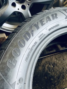 235 60 17 Goodyear Ultragrip Grip Performance. Фото 6