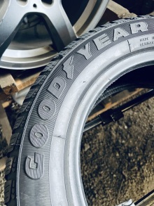 195 60 15 Goodyear Ultra Grip5. Фото 6