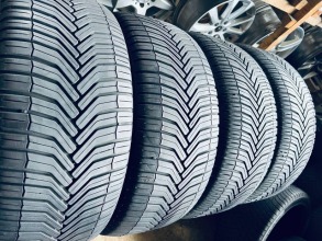 235 45 17 Michelin CrossClimate