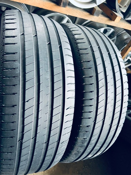 235 60 18 Michelin Latitude Sport3