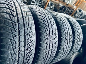 235 55 19 Nokian WR SUV3 