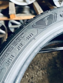 235 40 19 Goodyear UltraGrip Performance3 . Фото 14