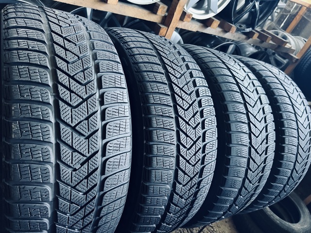 255 45 19 Pirelli Sottozero 3 