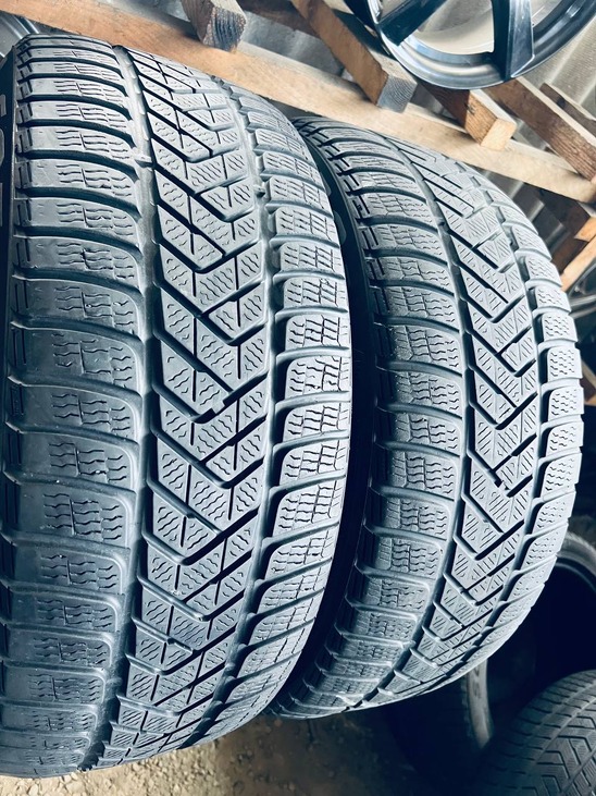 Шини Резина Зимові 255 45 19 Pirelli Sottozero 3 2шт