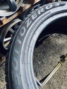 255 45 19 Pirelli Sottozero 3 . Фото 10