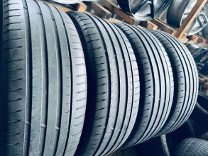 235 60 18 Michelin Pilot Sport 4 SUV 