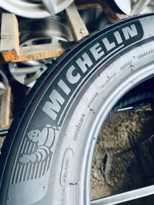 235 60 18 Michelin Pilot Sport 4 SUV . Фото 7