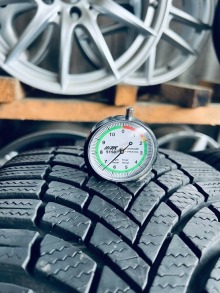  225 45 18 Bridgestone Blizzak LM005. Фото 6