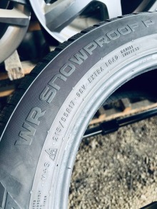  215 55 17 Nokian WR Snowproof P. Фото 8