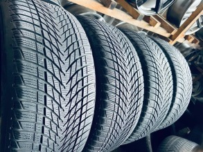 235 45 18 Goodyear UltraGrip Performance 3 Шини Резина Зимові . Фото 5
