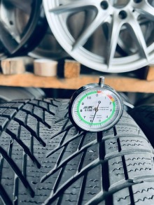 235 45 18 Goodyear UltraGrip Performance 3 Шини Резина Зимові . Фото 7