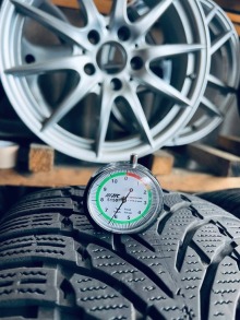 235 45 20 Nokian WR SUV4 Шини Резина Зимові . Фото 6