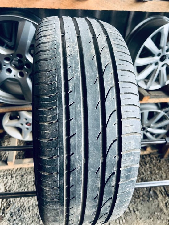 205 55 16 Continental Premium Contact2