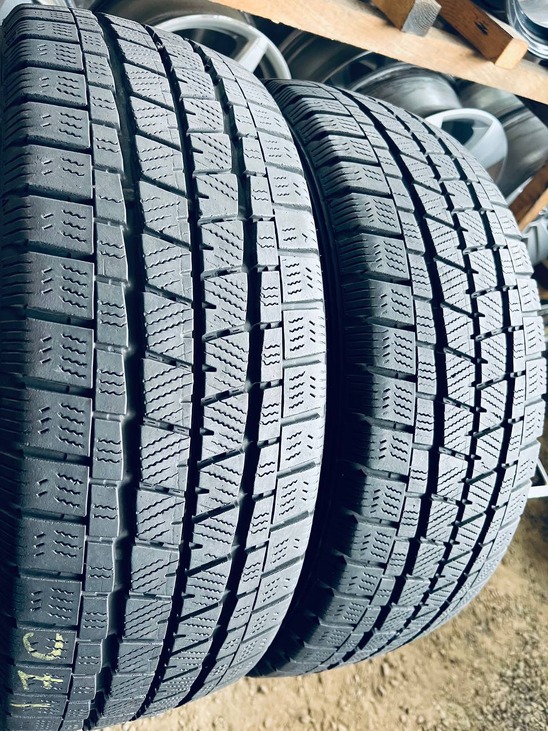  215 60 17C Falken Eurowinter Van01
