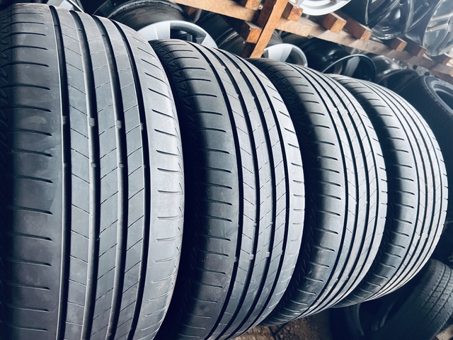 225 55 17 Bridgestone Turanza T005 