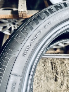 205 55 17 Goodyaer Efficient Grip Performance. Фото 11