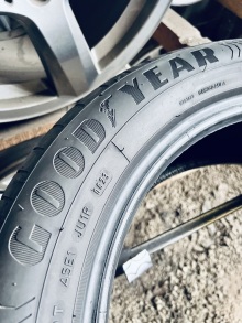 205 55 17 Goodyaer Efficient Grip Performance. Фото 14