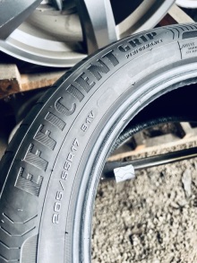 205 55 17 Goodyaer Efficient Grip Performance. Фото 17