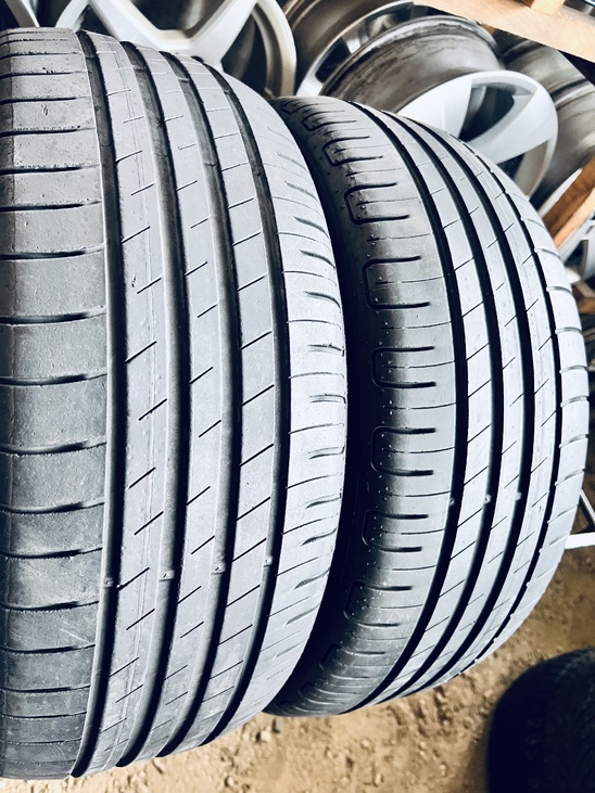 205 50 17 Goodyear Efficient Grip Performance 