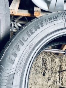 205 60 16 Goodyear Efficient Grip Performance. Фото 8