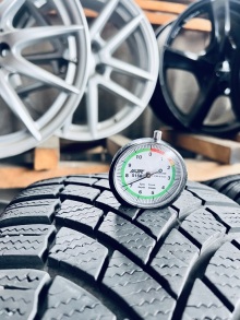225 60 18 Bridgestone Blizzak LM005. Фото 4