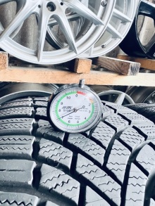 235 45 18 Bridgestone Blizzak LM005. Фото 9