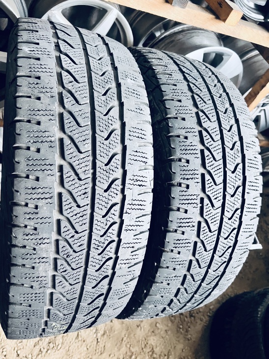 235 65 16 Goodyear Ultra Grip Cargo