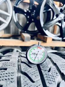 235 65 16C Goodyear Ultra Grip Cargo . Фото 7