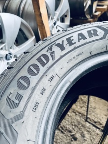 235 65 16C Goodyear Ultra Grip Cargo . Фото 8