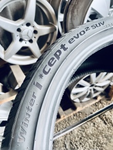 295 35 23 Hankook Winter I'Cept Evo2 Suv . Фото 9