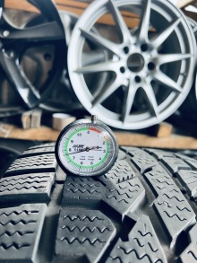 275 45 20 Kumho I'zen RV Asymmetric. Фото 5